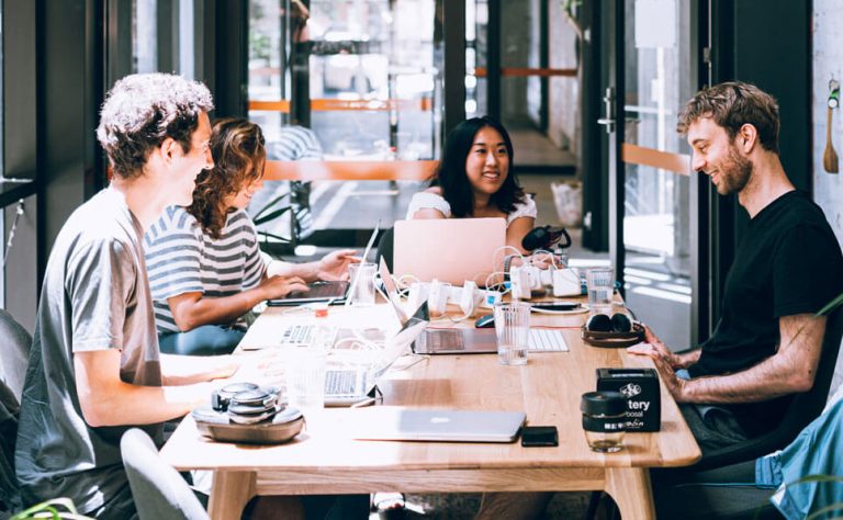 Smartphone Buying Guide: Features That Matter Most